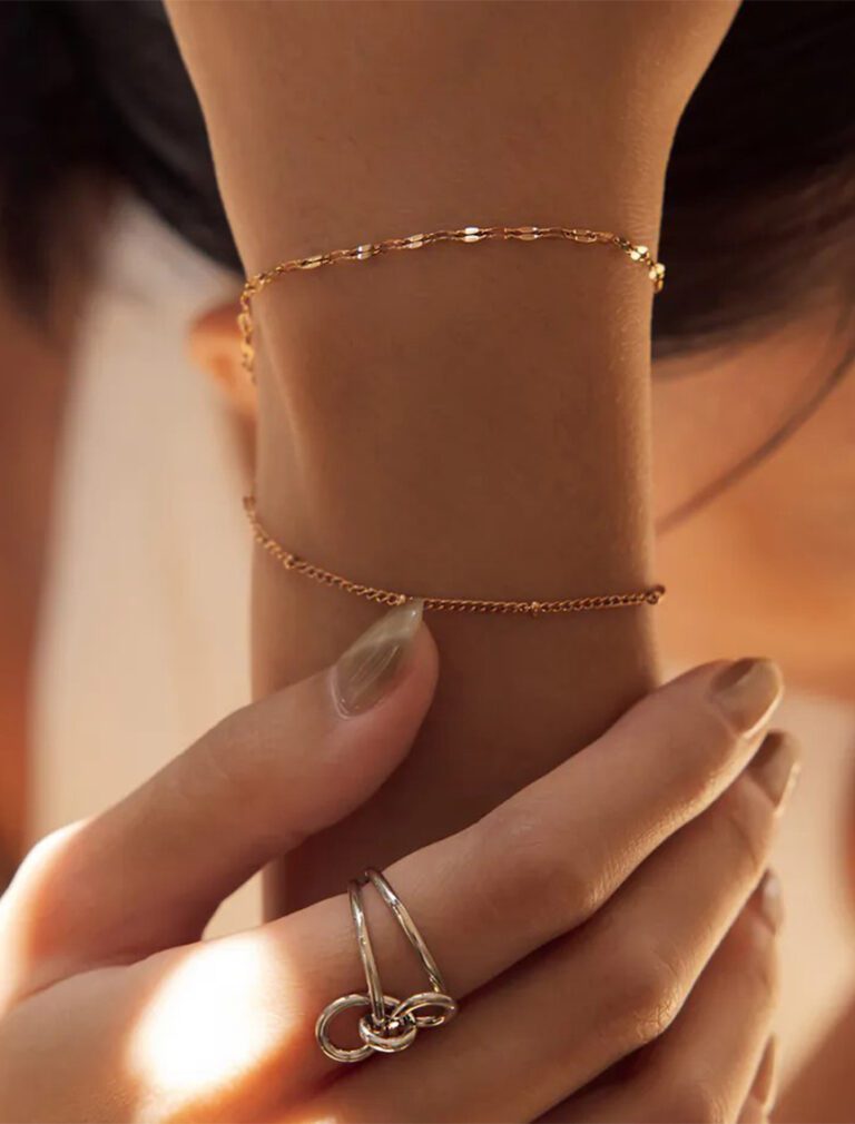 Classical Old Poems Bracelet on hand