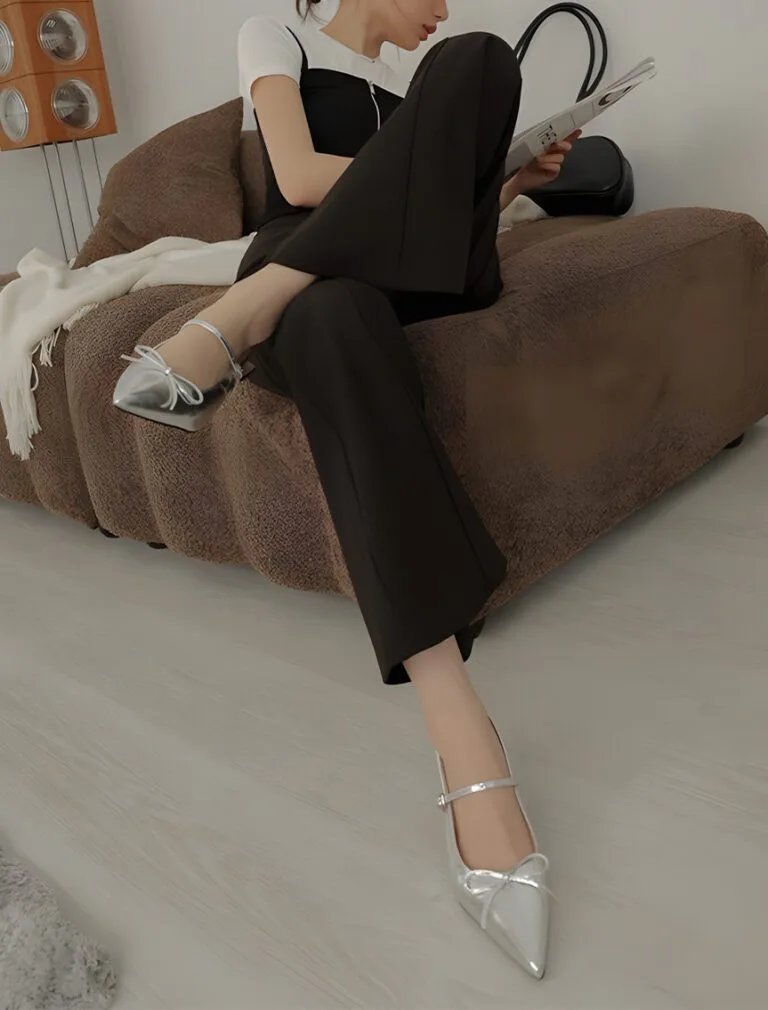 High Waist Flared Trousers black front 2
