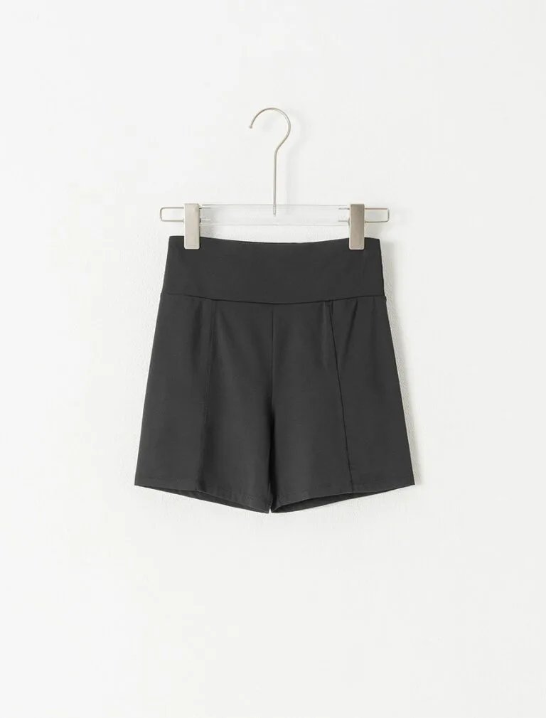 High-Waisted Shorts black front