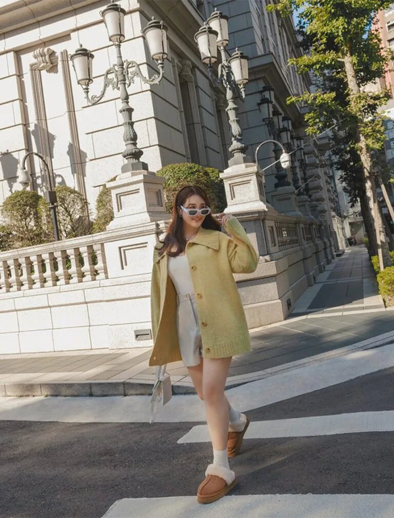 Lapel Loose Knitted Cardigan Raffia front 1