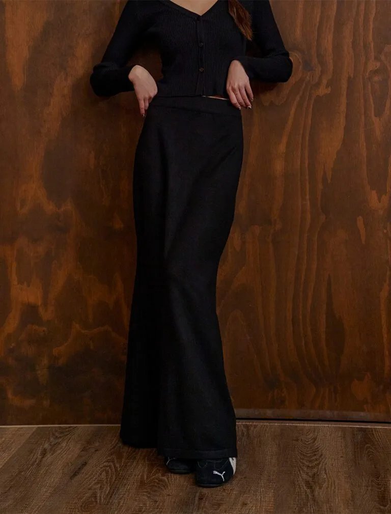Mermaid Knit Dress black front 2