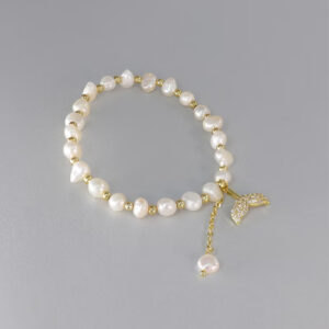 Pearl Mermaid Tail Bracelet front 1