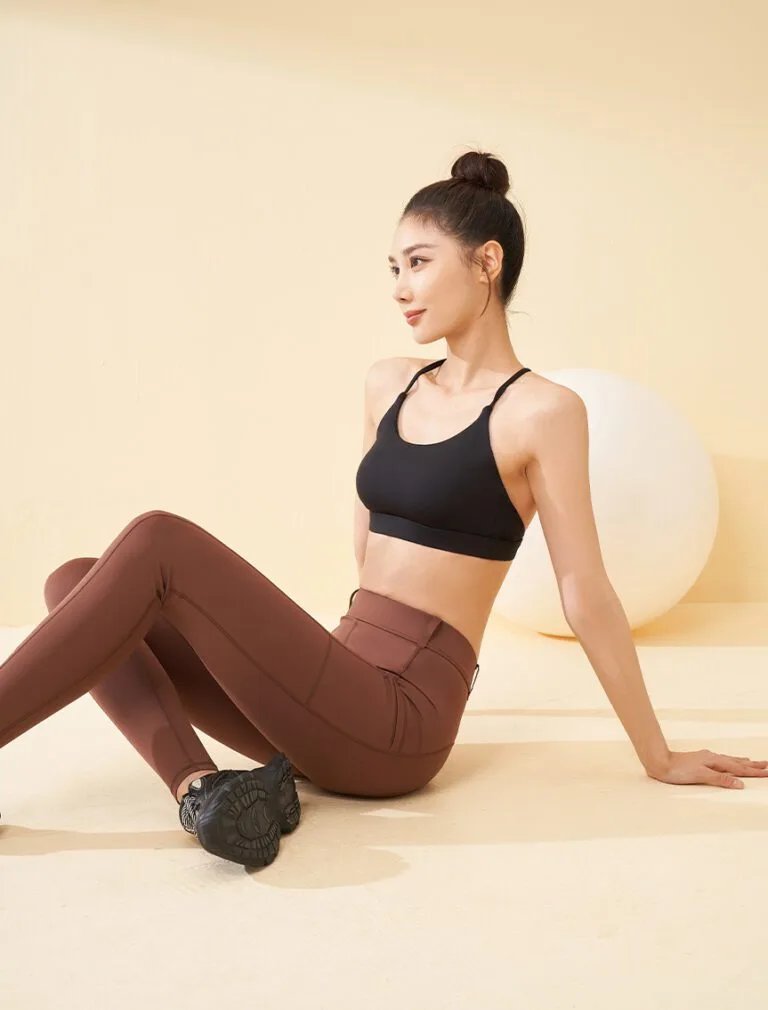 Backless Thin Strap Sports Bra black front