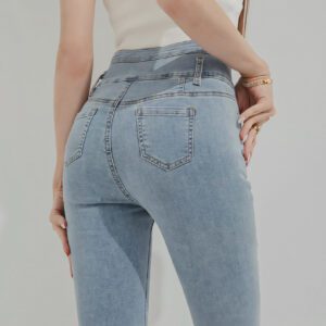 Breezy Cooling Slimming Jeans light blue back
