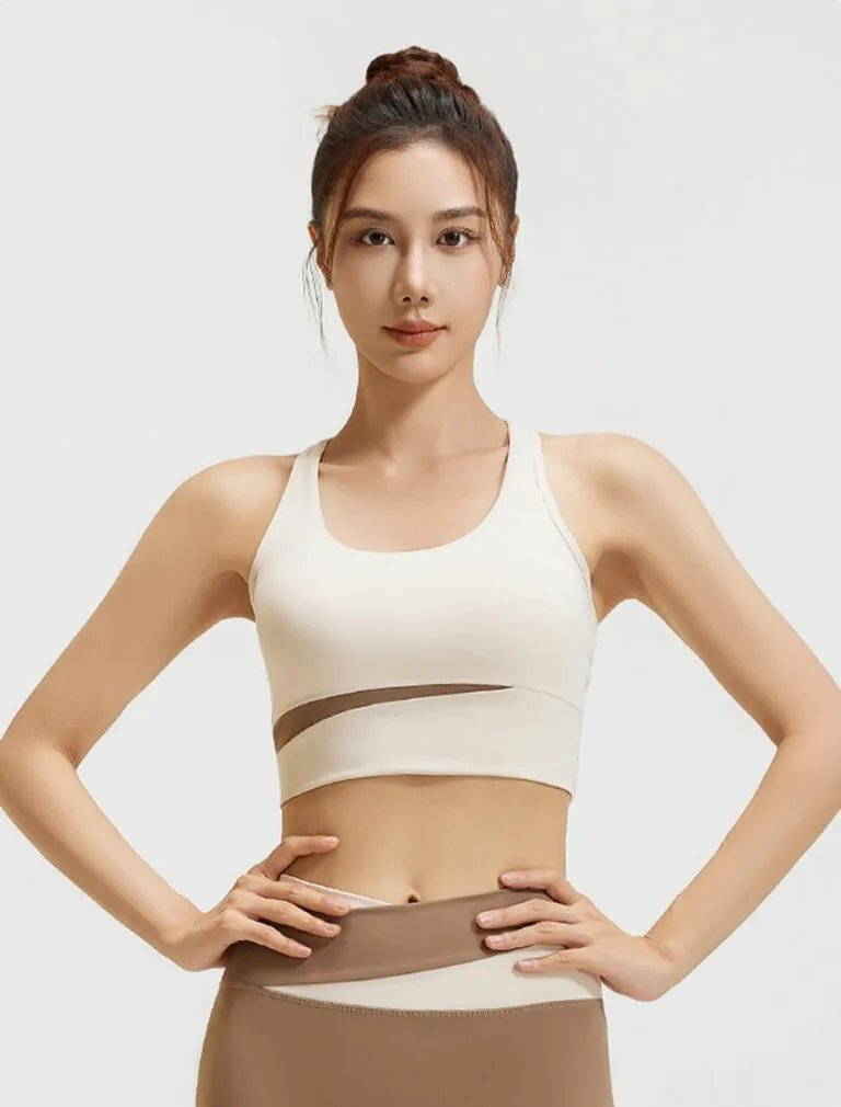 Color-Blocked Sports Bra milky white front
