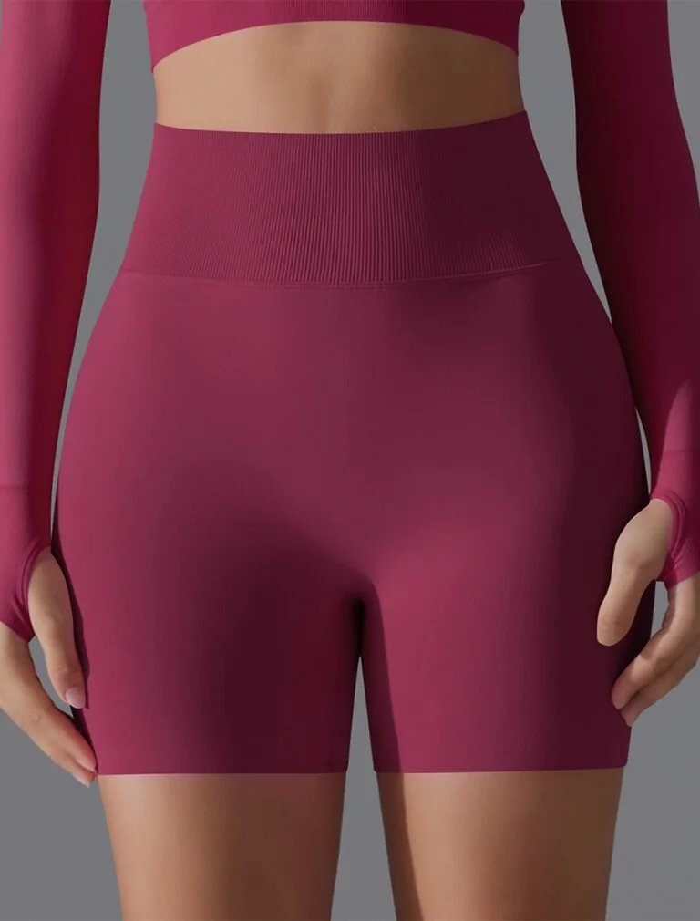 Seamless yoga shorts dark burgundy front