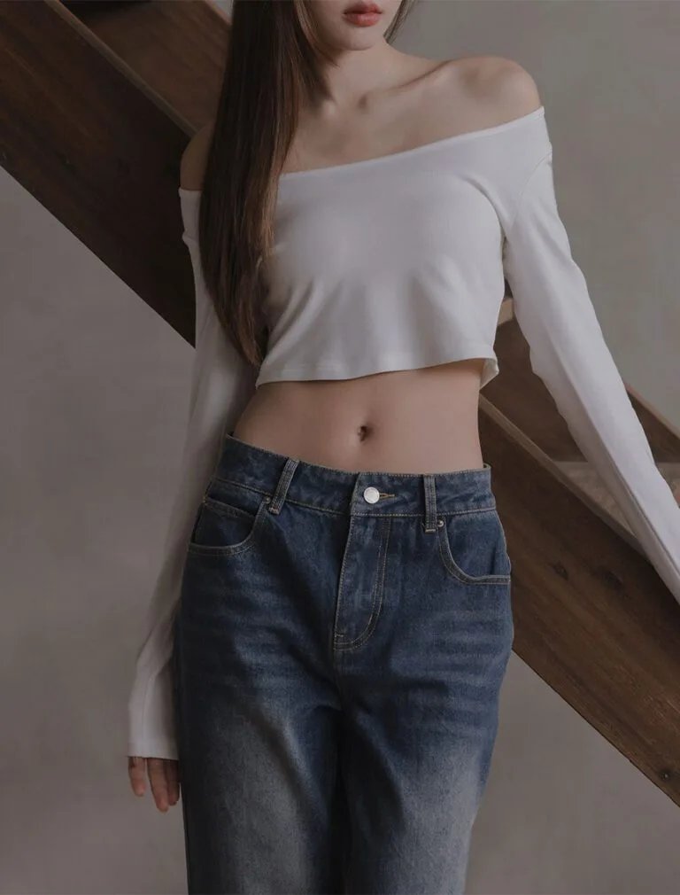 Straight Mid-Low Rise Jeans dark blue front 1