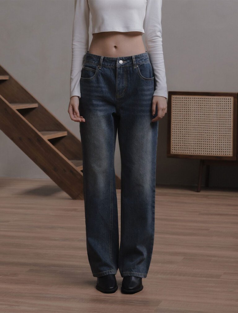 Straight Mid-Low Rise Jeans dark blue front