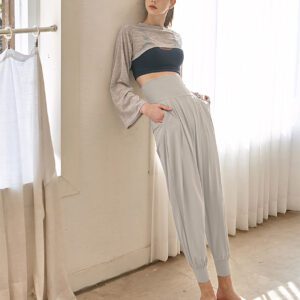 Breezy Joggers milky white front