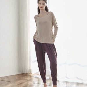 Breezy Joggers purple front 1
