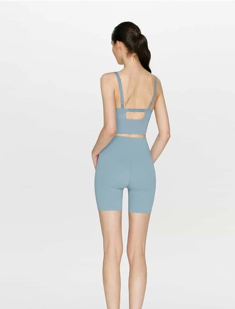 Cutout Back sports bra blue back