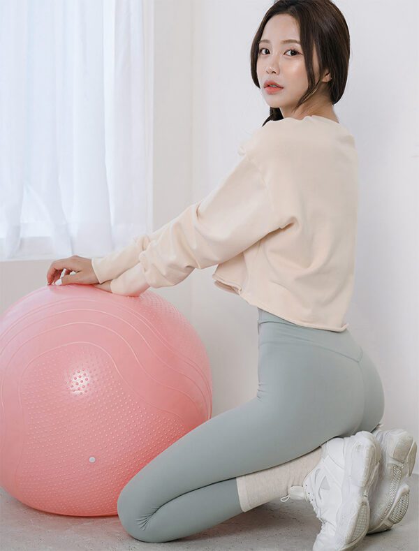 Essential Long sleeve crop top milky white back
