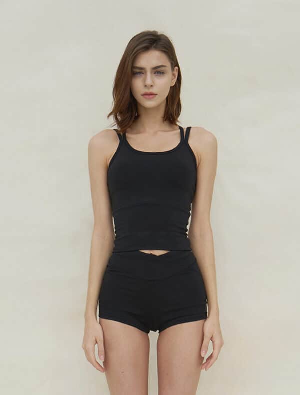 Longline Sports Bra black front