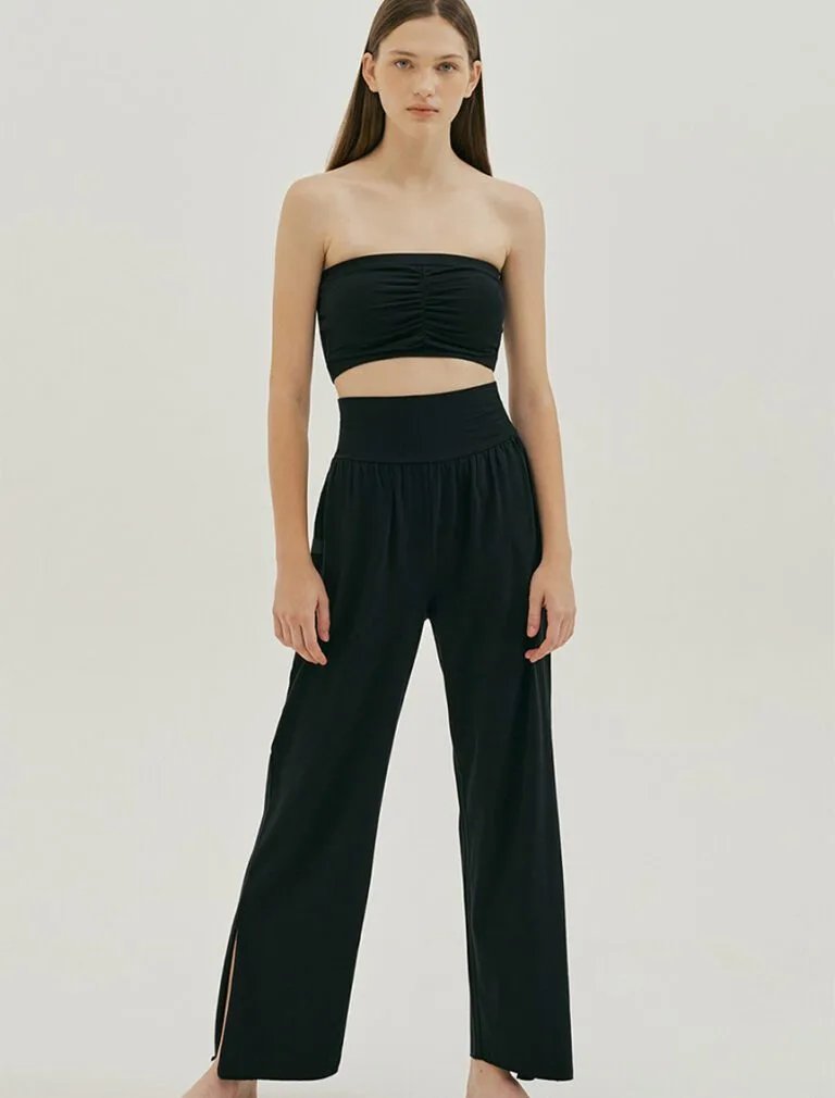 Studio pants black front